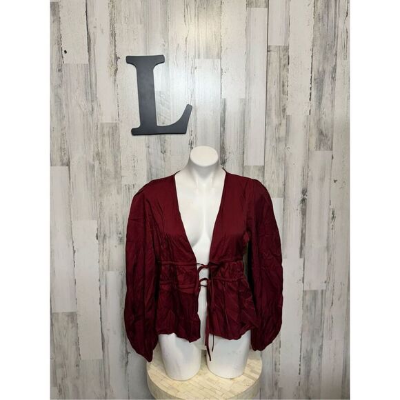 Red blouse size large - Picture 1 of 8